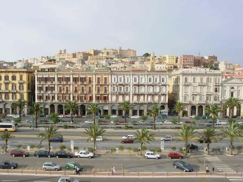 Lomat Sardinia Cagliari Kesäloma Matkakohteet