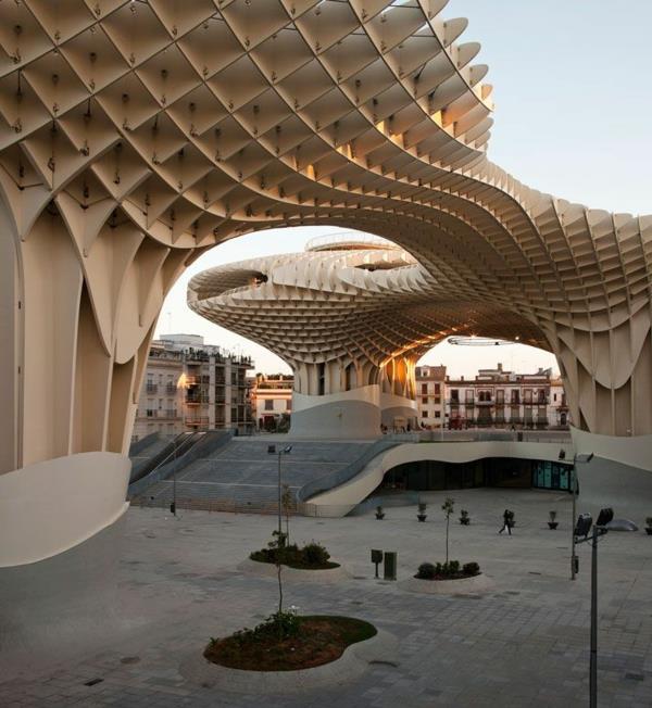 Lomat Etelä -Espanja Sevilla Metropol Parasol on maailman suurin puurakennus