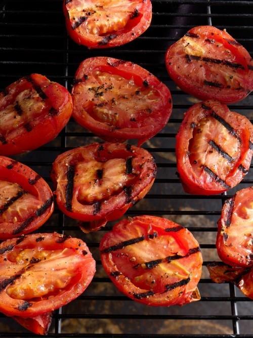 Kasvisruokareseptit Tomaattien grillaaminen
