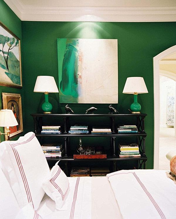 Seinävärit makuuhuoneessa vihreä valkoinen yöpöydän lamppu valkoinen lampunvarjostin