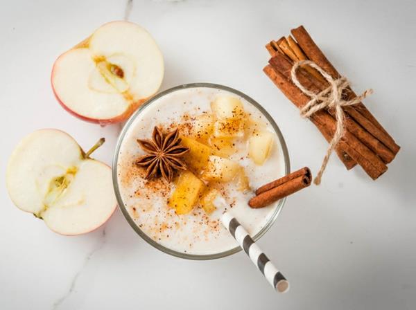 Lämpimät smoothiet talvijuomat kanelia joulureseptejä