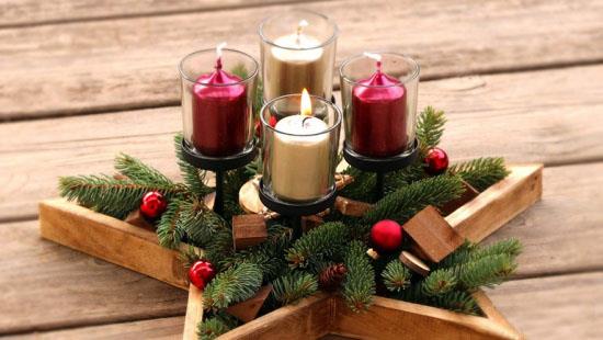 Joulukoristeita 3 pakollista adventtiseremoniakehystä tähtimuodossa kuusenvihreä neljä kynttilää keskellä