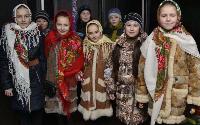 Joulu Venäjällä Venäjän joulun loitsut laulavat