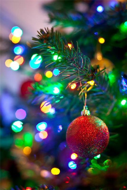 Jouluvalot ja keiju valot sisätilojen joulupalloihin