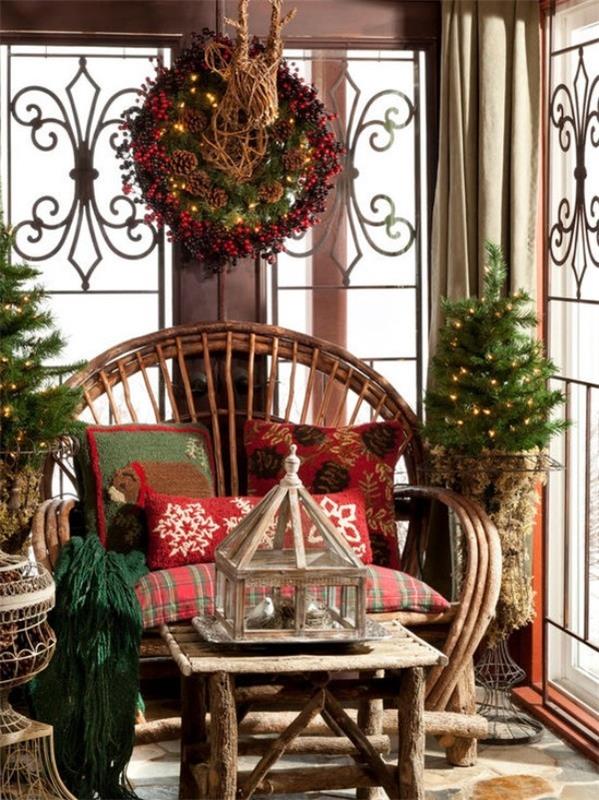 Joulukoristeita maalaistyylinen viihtyisä rentoutumisalue kauniita tekstiilejä