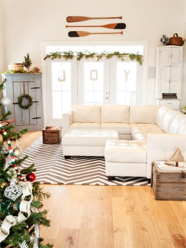 Joulukoristeita maalaistyylinen joulukuusi Joulukoriste valkoiset huonekalut