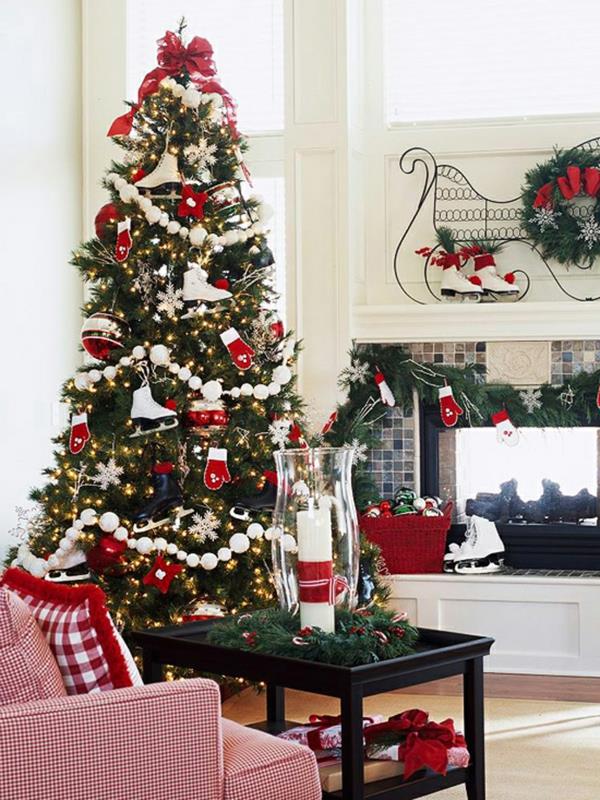 koriste keinotekoiselle joulukuusen sohvapöydälle