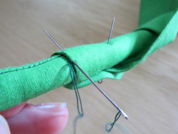 Tulppaanien tekeminen - ompeluohjeet DIY miten tulppaanit ommellaan kankaasta