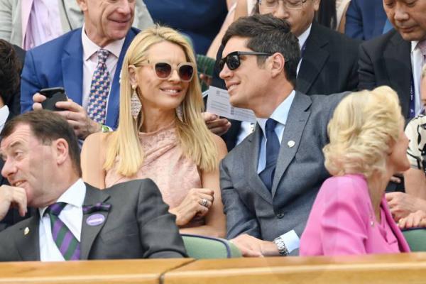 Wimbledon 2019 Tess Dalyn aviomies Vernon Kay nauraa nauttien Royal Boxista