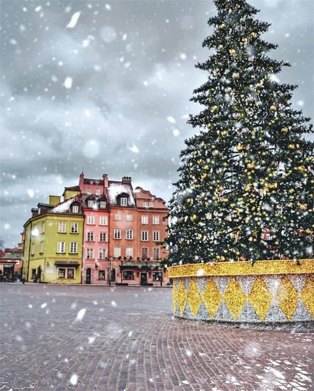 Puolan pääkaupungin Varsovan talven ihmemaa houkuttelee matkailijoita myös talvella