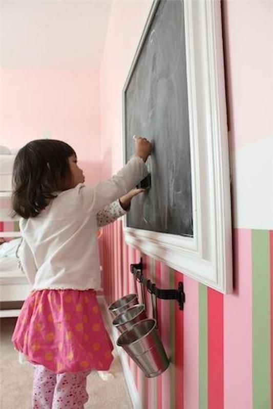 Maalaa seinät lastenhuoneen liitutaulu puukehys valkoinen liitutaulumaali