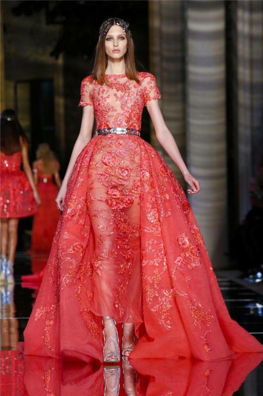 iltapuvut pitkä punainen pitsi kukkakuvio haute couture kesäkokoelma 2016 zuhair murad