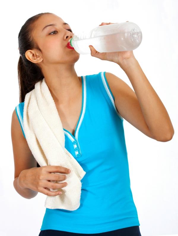 laihtua nautinnolla juo vettä