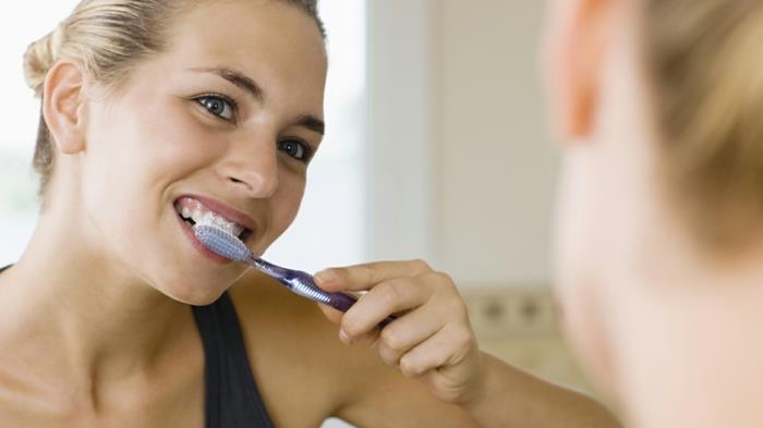 laihtua ilman nälkäisiä hampaita harjaa hampaasi useita kertoja