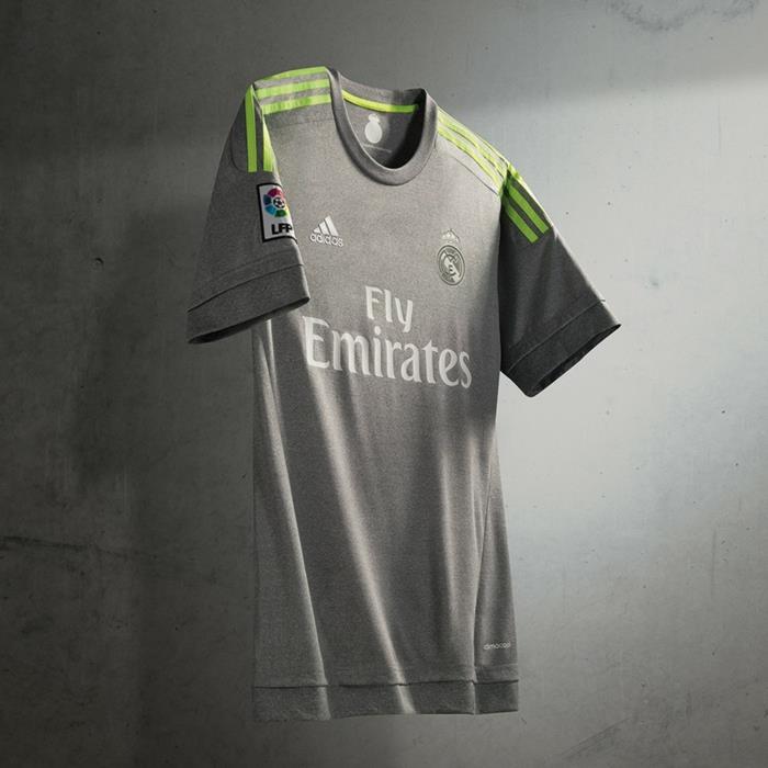 adidas jersey set 20152016 jalkapallo pelipaidat real madrid