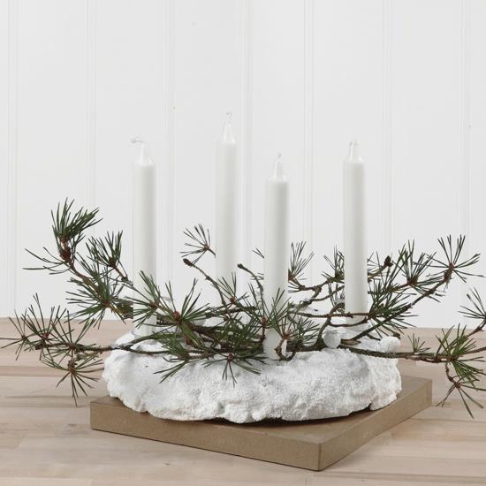 tinker advent seppele valkoiset kynttilät kuusenvihreä