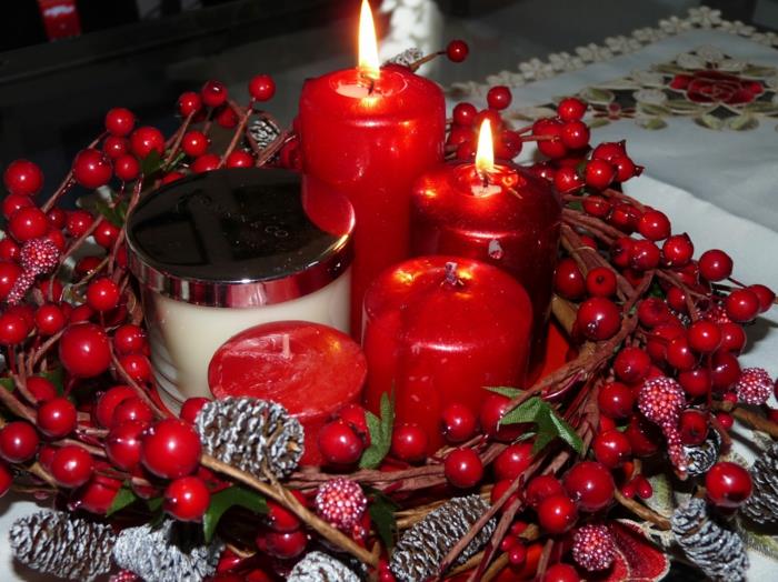 adventti seppele tarkoittaa punaisia ​​kynttilöitä deco ideoita joulu