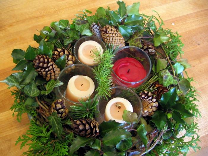 adventti seppele koristella deco ideoita joulukynttilät lasi punainen kynttilä valkoiset kynttilät lehdet