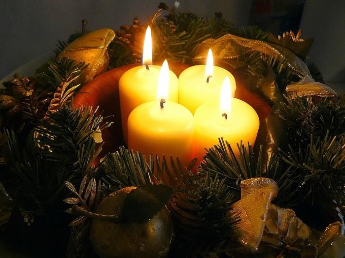 adventtiseppeleen ideoita kynttilöitä vierekkäin deco -ideoita joulu