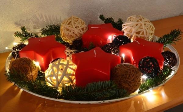 Adventtiseppele tee itse DIY -idea punaisilla kynttilöillä