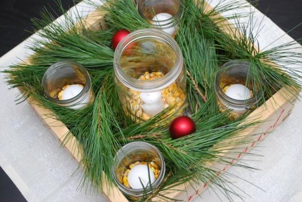 tee adventtiseppele itsellesi valkoiset kynttilät maissin ytimet kuusenvihreä