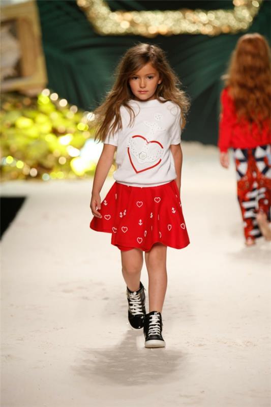 nykyiset muodin trendit lasten muoti tytöt pukeutuvat philipp plein