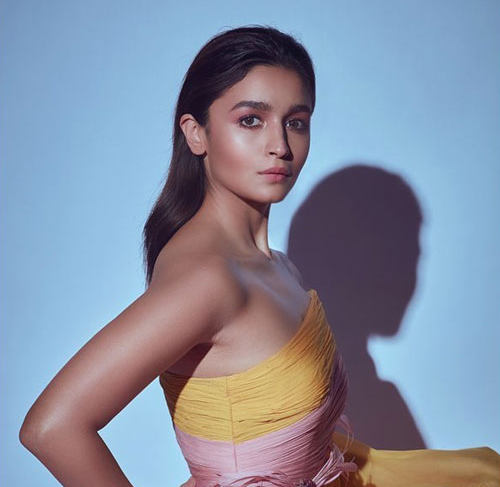 Alia Bhatt Wet Slicked Hairstyle