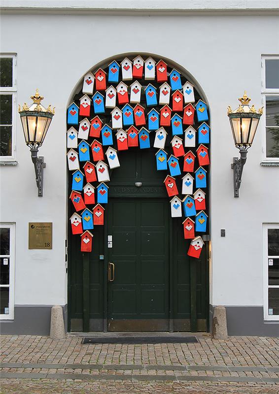 koristele vanhoja etuovia luovasti DIY -ideoita