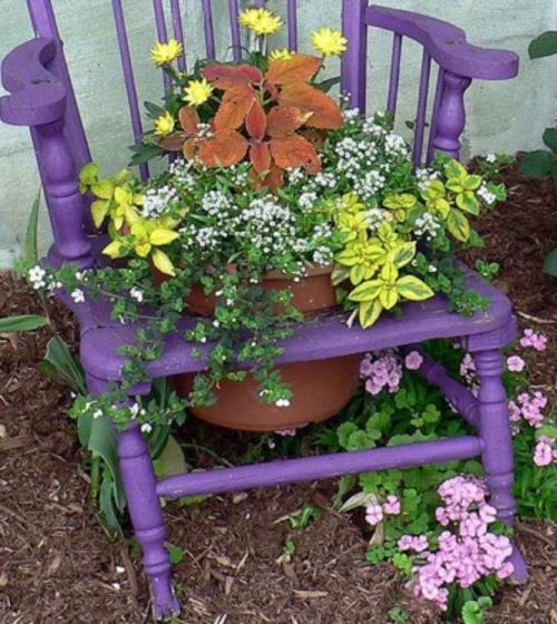vanhoja esineitä violetti tuoli istutus