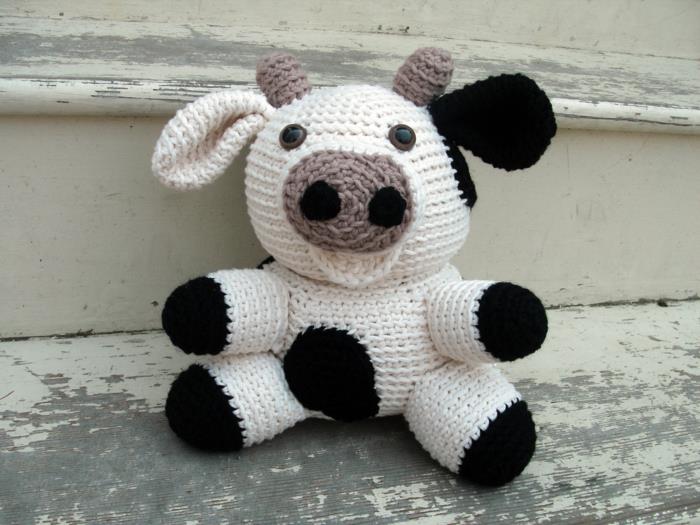 amigurumi virkkaa kaunista lehmänleikkuria
