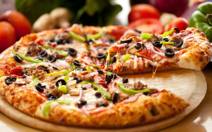 säästää ruokaa joka kuukausi syö pizzaa