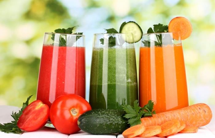 antioksidanttiset terveelliset vihannesten smoothiet