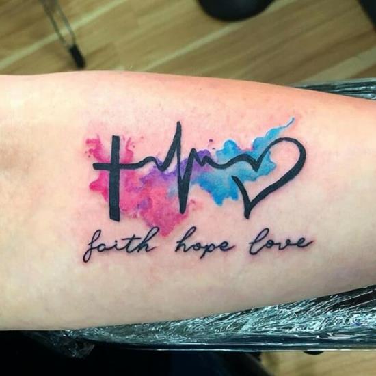 vesiväri usko rakkaus toivo tatuointi