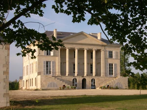 arkkitehtonisia mestariteoksia linna chateau klassinen arkkitehtuuri moderni