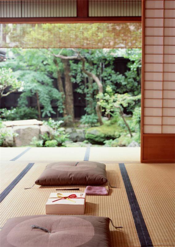 Aasian-puutarha-piha-rentoutuminen-nurkka-puutarha-suunnittelu-ideoita-bambu-matto-puu