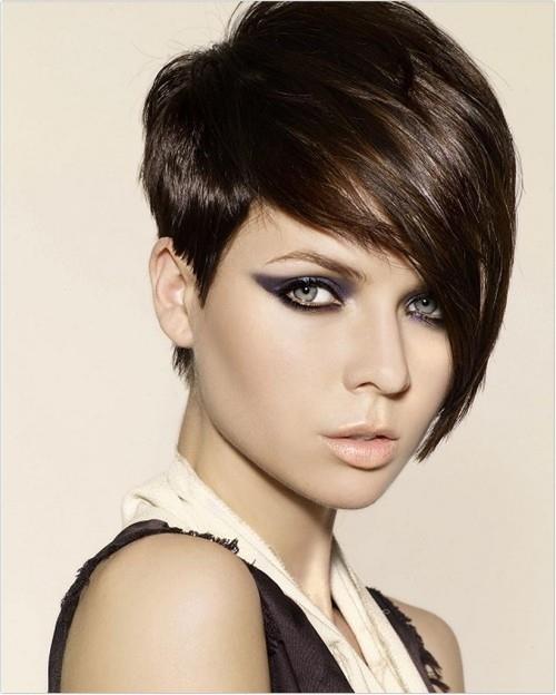 epäsymmetrinen kampaus kissan silmä epäsymmetrinen kampaus kissan silmä