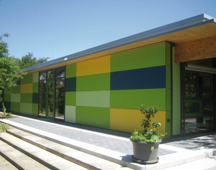 houkutteleva talon julkisivu hpl -paneelit vihreä keltainen sininen