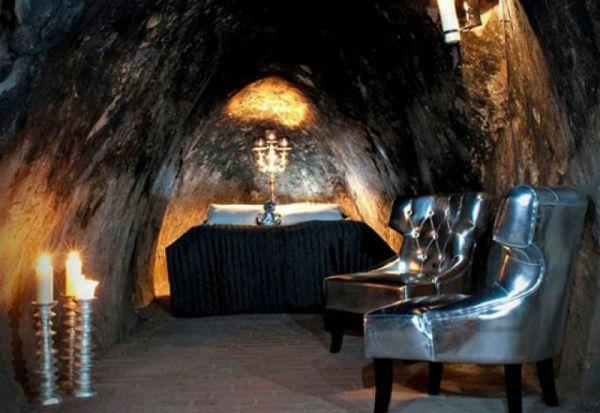 merkittäviä hotelleja mustana luolassa