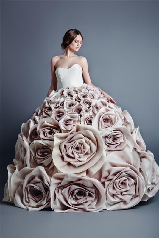 epätavalliset hääpuvut haute couture hääpuvut hämärä vaaleanpunainen valkoinen sydän pääntie ruusukuvioita