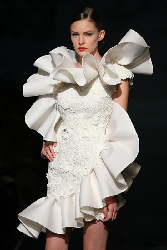 hieno hääpuku haute couture röyhelö hääpuvut