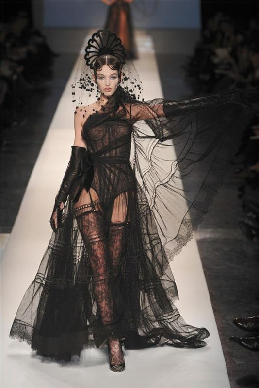 epätavalliset hääpuvut musta hääpuku goottilainen haute couture jean paul gaultier