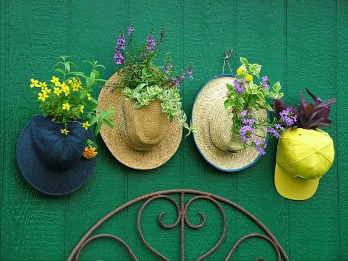 Tee epätavallisia puutarhakoristeita hattuilla