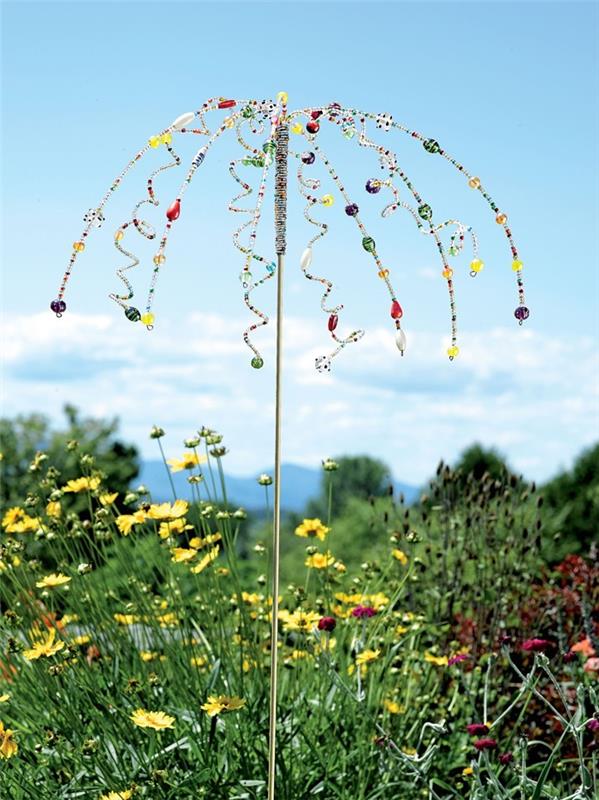 tee hienoja puutarhakoristeita itsellesi kierrätysideoita diy koristella vaatekaappi tehdä käsitöitä vanhan sateenvarjon kanssa