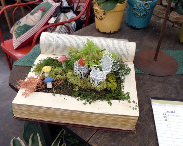 Tee epätavallisia puutarhakoristeita itse kierrätysideoita diy koristelu golfpallo leppäkerttu mini puutarha kirja
