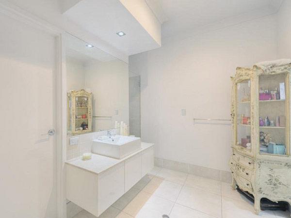 australian taivaallinen, valkoinen talo design kylpyhuone klassisesti rikki