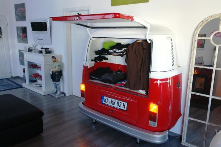 autoscout24 oldtimer DIY huonekalukaapin huonekalusuunnittelija martin schlund