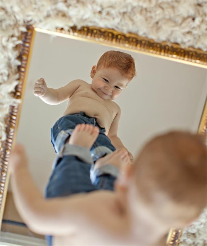 vauva kuvia ideoita valokuvaus ideoita luova hauska vauva kuvia peiliin