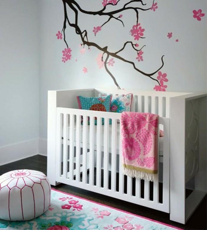 vauvan huoneen sisustusideoita tyttö kukka matto kaunis seinäsuunnittelu