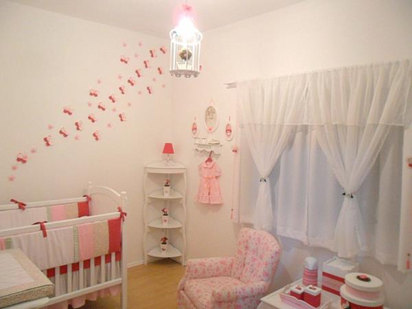 vauvanhuoneen kalusteet vauvan huonekalut asetetaan seinän koristeluun