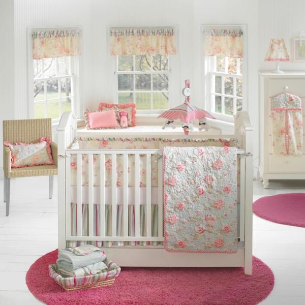 vauvan huone perustettu valkoinen vaaleanpunainen pyöreä matto